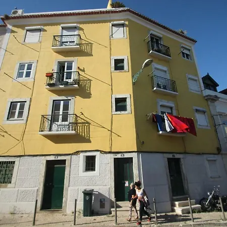 Altido Attractive 1Br Apt With Terrace And River View, Nearby Santa Apolonia Train Station Διαμέρισμα