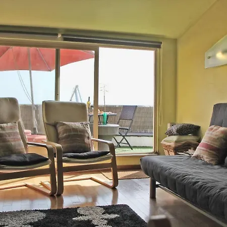 Altido Attractive 1Br Apt With Terrace And River View, Nearby Santa Apolonia Train Station Lejlighed