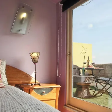 Altido Attractive 1Br Apt With Terrace And River View, Nearby Santa Apolonia Train Station Lejlighed